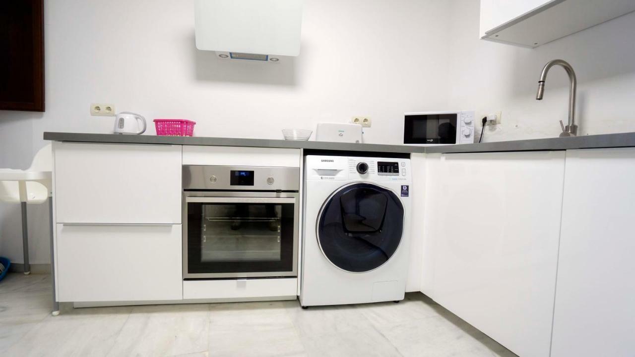 Rentalsevilla Espacioso Duplex En La Puerta Real Esterno foto