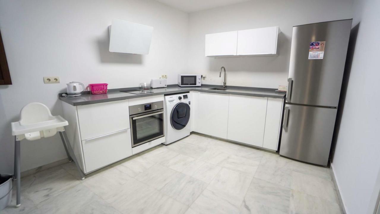 Rentalsevilla Espacioso Duplex En La Puerta Real Esterno foto