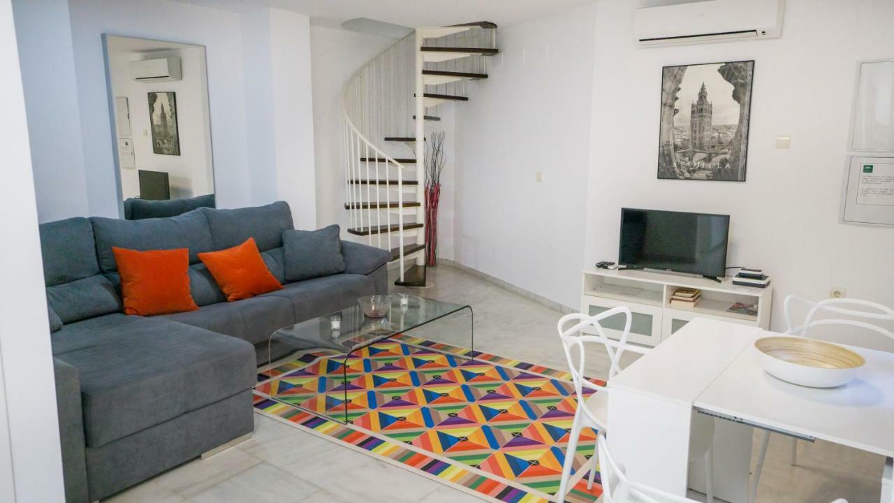 Rentalsevilla Espacioso Duplex En La Puerta Real Esterno foto