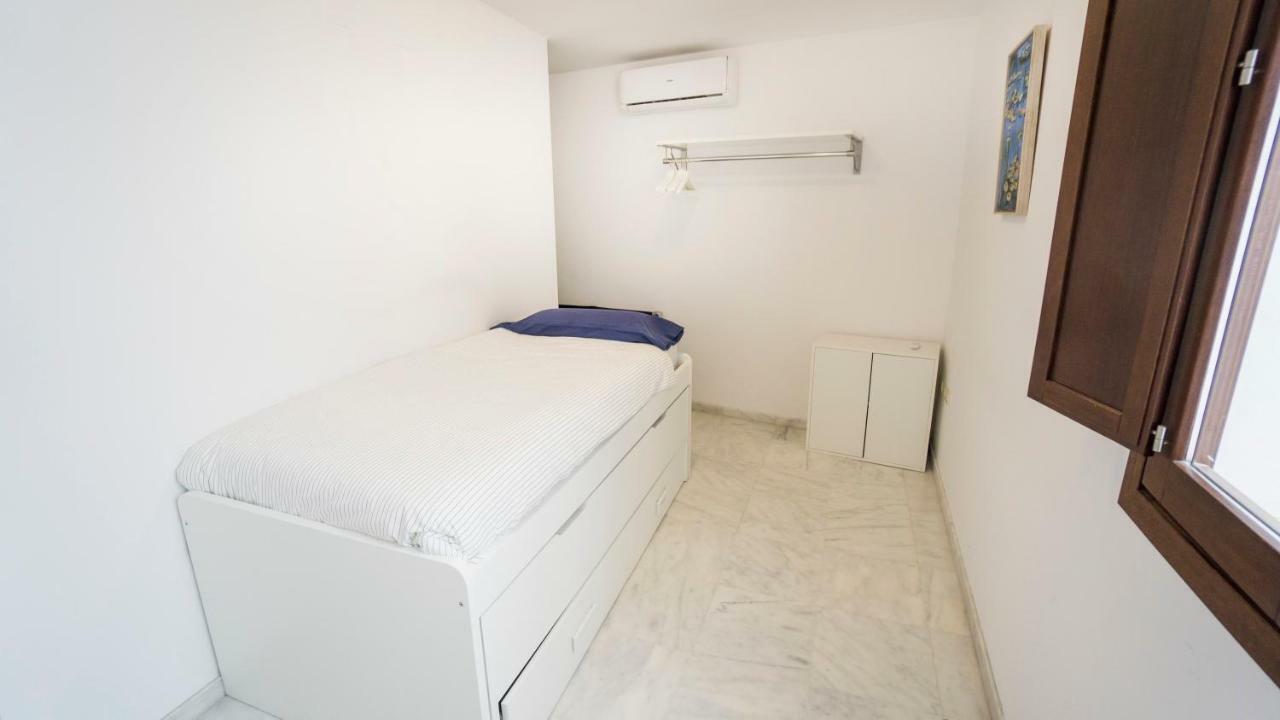 Rentalsevilla Espacioso Duplex En La Puerta Real Esterno foto
