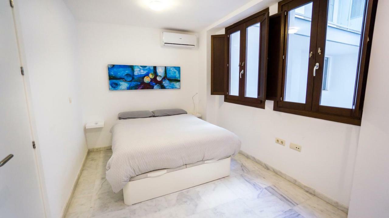 Rentalsevilla Espacioso Duplex En La Puerta Real Esterno foto