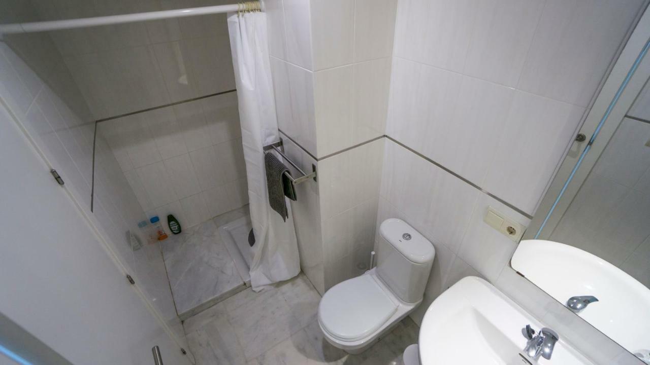 Rentalsevilla Espacioso Duplex En La Puerta Real Esterno foto